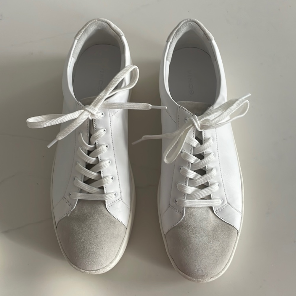 Vince White Sneaker with Suede Details Size 8.5 Like New